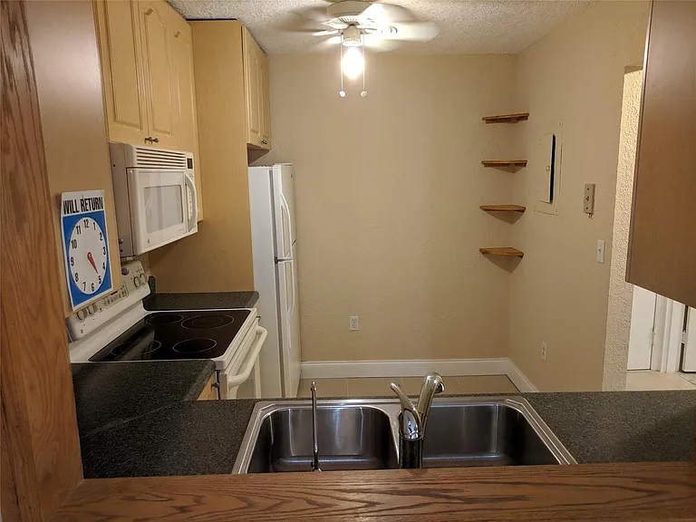 1250 NE 125th St #312C — Photo 20