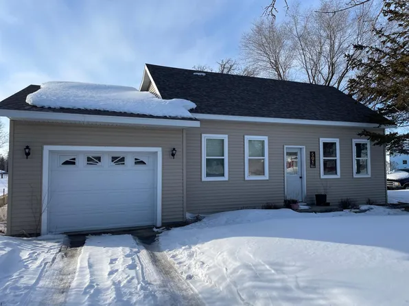 501 S Main St, Badger, MN 56714