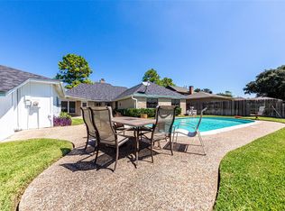 15035 Vistamont Dr, Houston, TX 77083