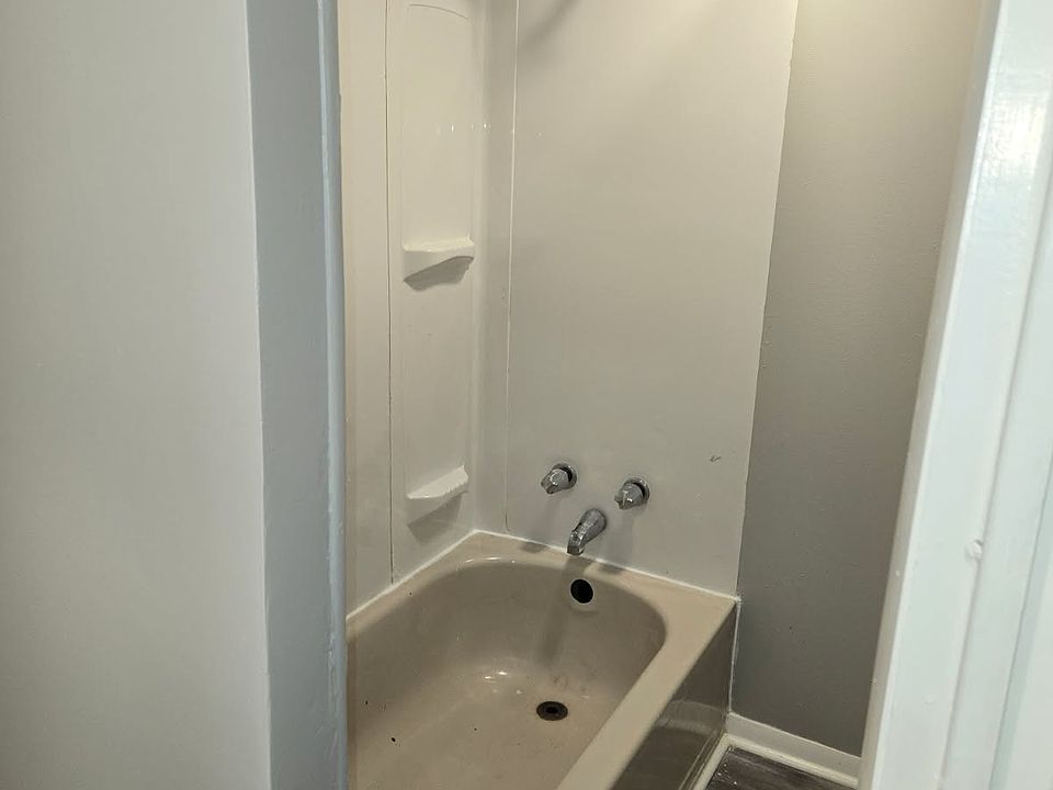 2nd image of 143 Nunnery Ln #Basement