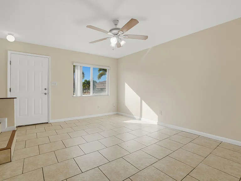 12005 Pepperdine Pl — Photo 2