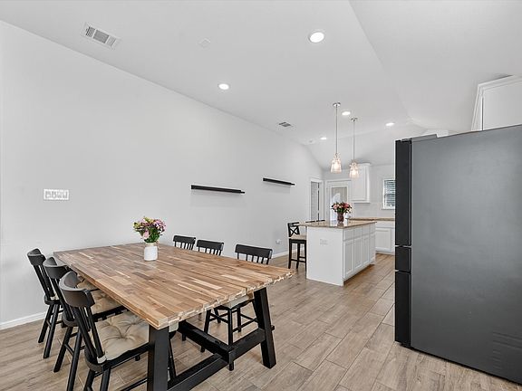 5th image of 1204 Castilla Ct
