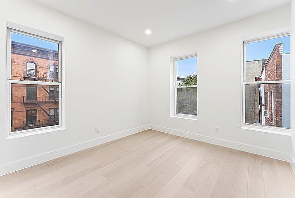 1st image of 1503 8th Ave Penthouse A