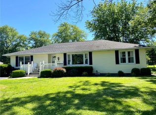 2960 Lakeland Rd, Decatur, IL 62521