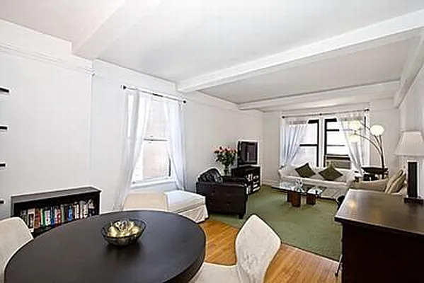 Sold by Fenwick Keats Real Estate | media 13