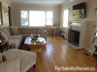 99 Kings Ave, Atlantic Beach, NY 11509