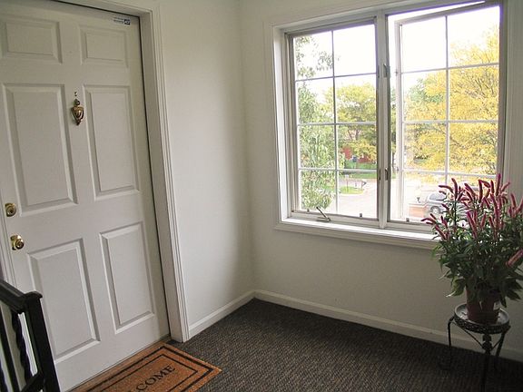 5th image of 112 Day St APT 303
