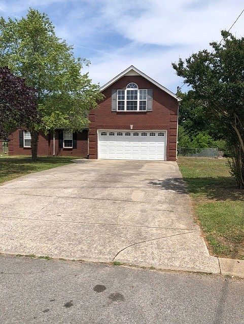 1st image of 7106 Castile Dr