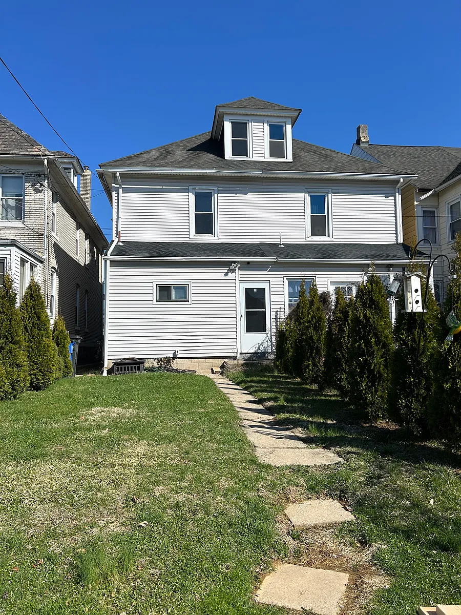 Building Photo - 1814 Lehigh St #2