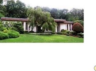 148 Edgewood Dr E, South Abington, PA 18411