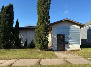 115 4th St, Nashwauk, MN 55769