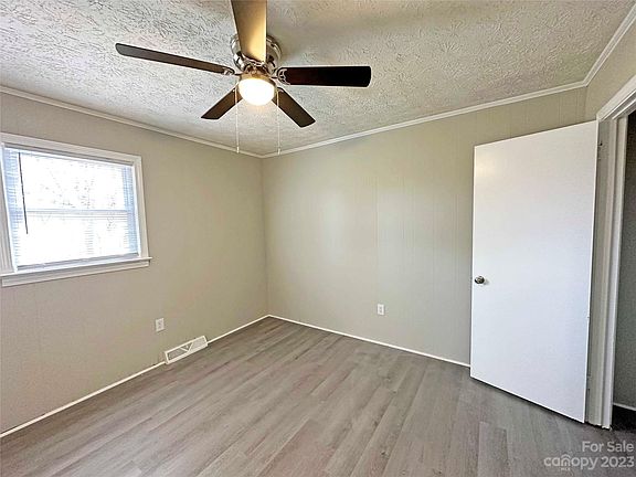 3rd image of 3 Circle St #1-5