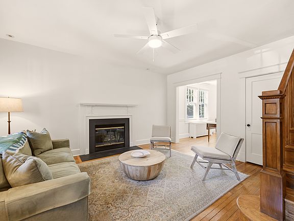3rd image of 5168 Fulton St NW