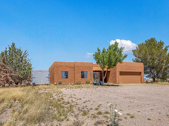 3rd image of 40 Wagon Wheel Ln