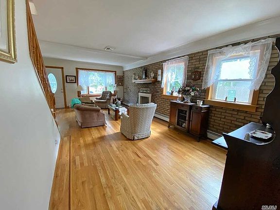 4th image of 48 Grove St