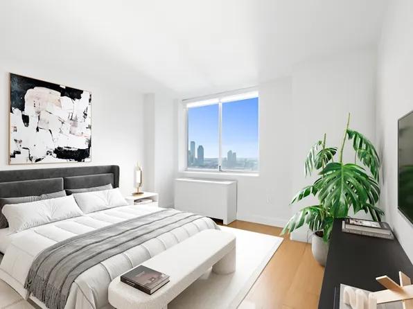 420 East 54th Street image 3 of 30