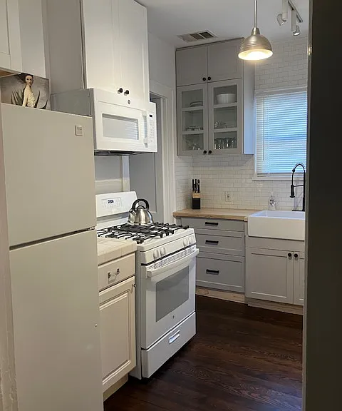 5724 Worth St — Photo 18
