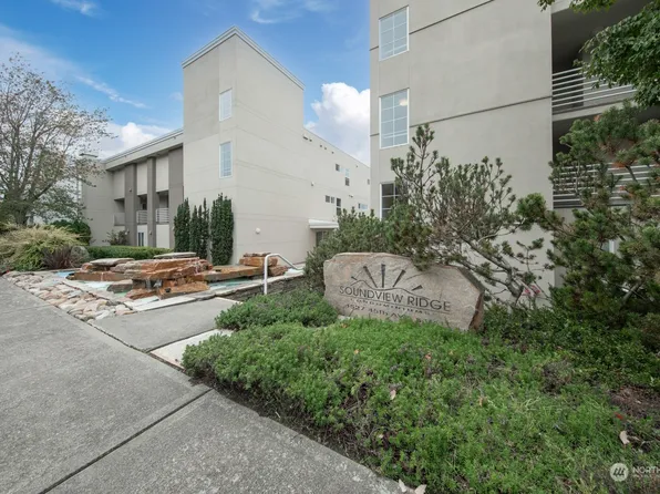 4527 45th Avenue SW #205N, Seattle, WA 98116