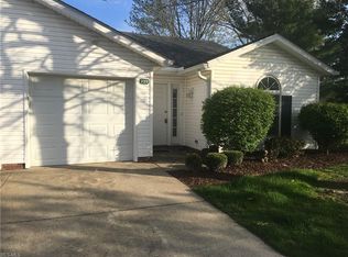 229 Harbor Ridge Ln, Fairport Harbor, OH 44077