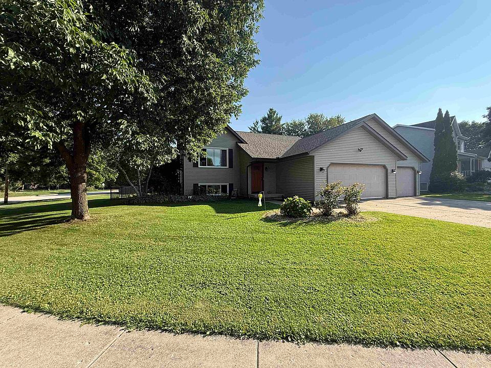 1st image of 521 Sleepy Hollow Ln