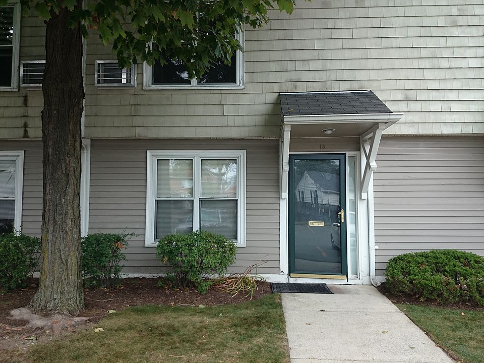 2nd image of 18 Lawrence St