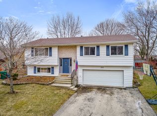 373 Highland Ave, Hampshire, IL 60140