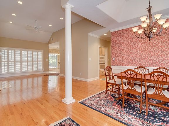 4th image of 109 Sweet Gum Ln