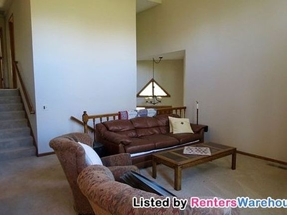3rd image of 12542 Parkwood Dr