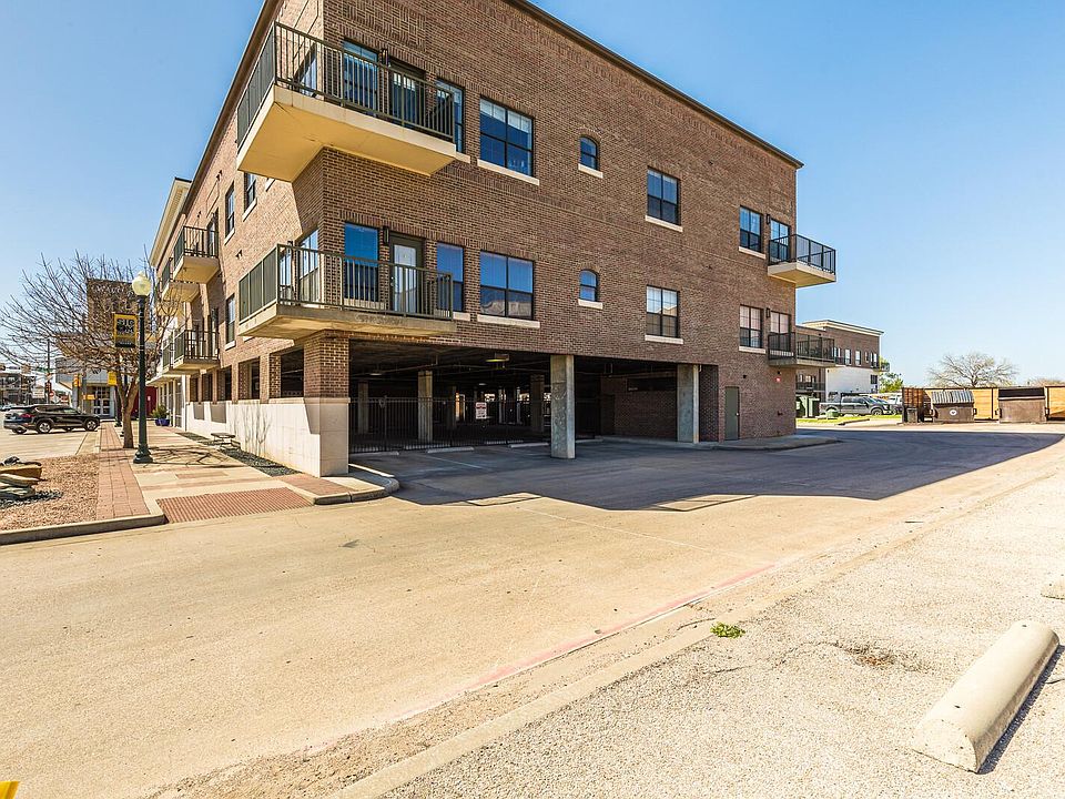1st image of 330 Austin Ave APT 212