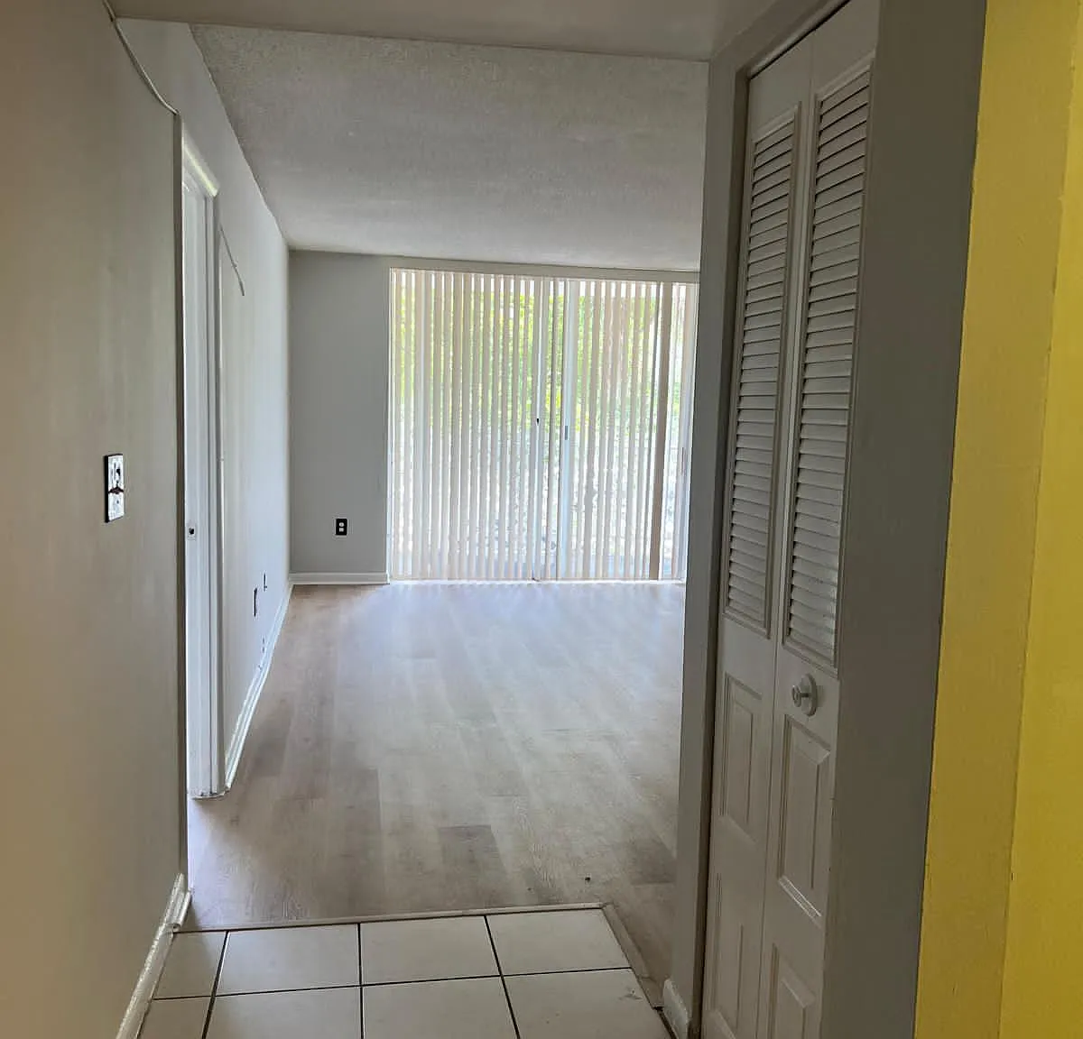 1 bed, 826 sqft, $1,500 — Photo 3