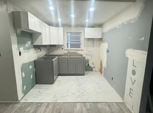 555 68th St FLOOR 2, West New York, NJ 07093