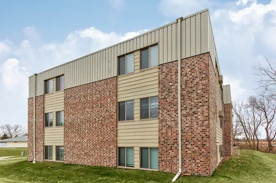 Building Photo - Foot Lake Apartments