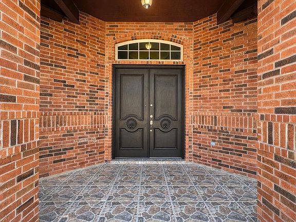 4th image of 10816 Grenville Rd