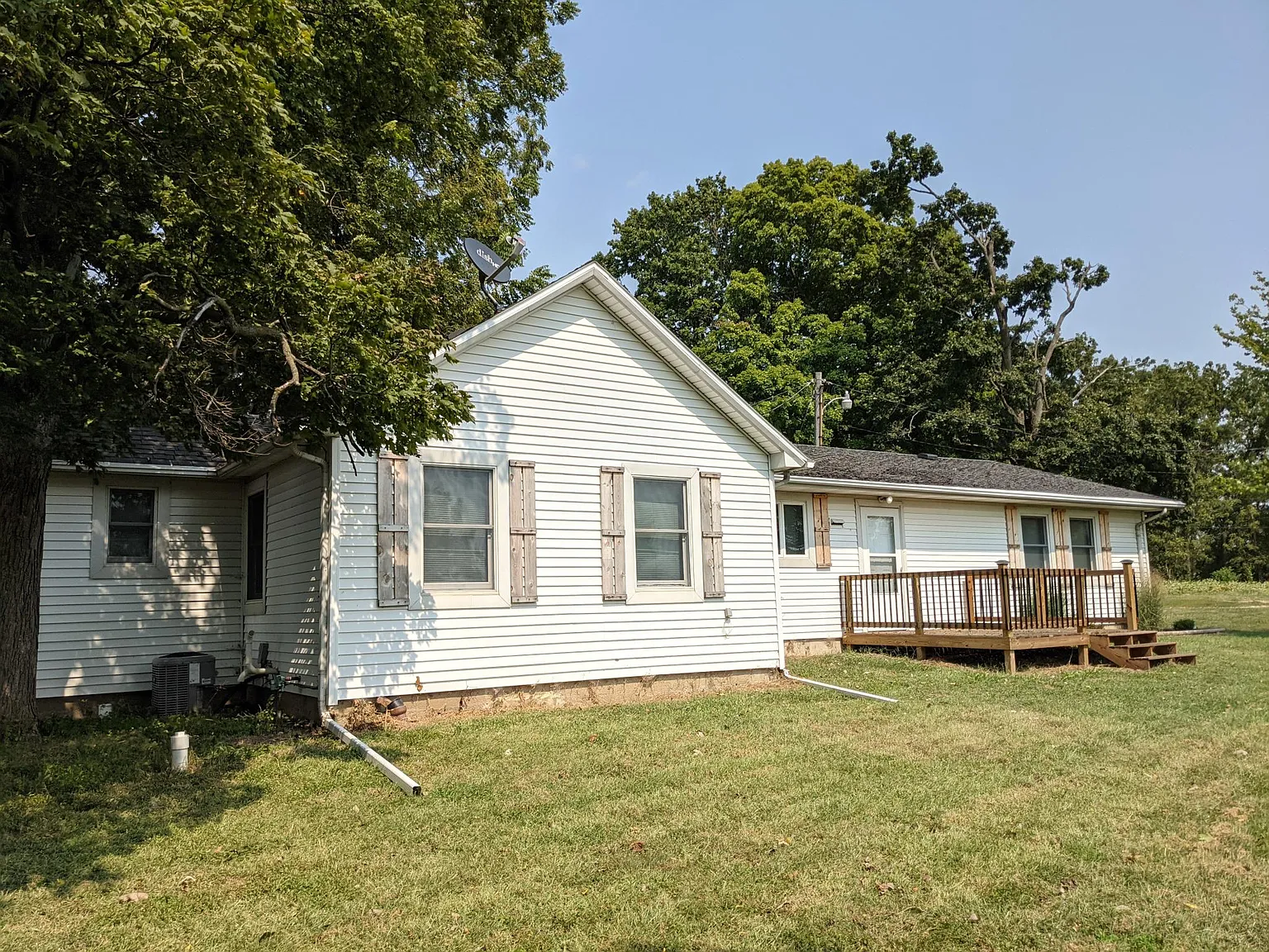 3 bed, 1716 sqft, $1,950 — Photo 1