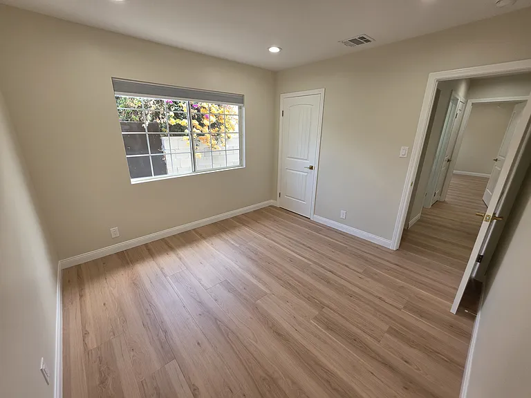 6829 Murietta Ave — Photo 29