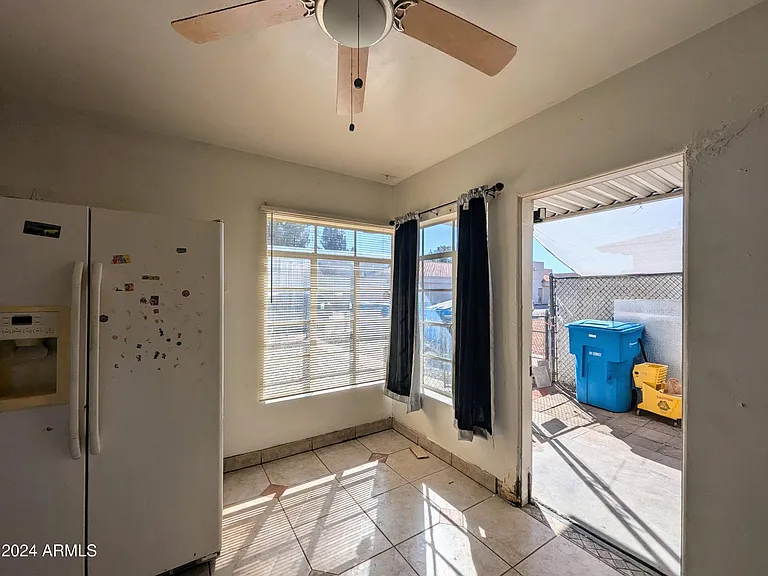 1314 W Whitton Ave — Photo 9