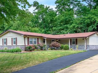 1240 Deer Ridge Dr, Saint Louis, MO 63135
