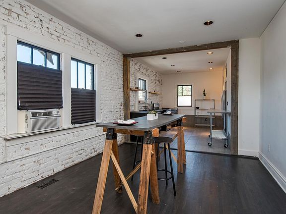 5th image of 615 N Clarkson St #619