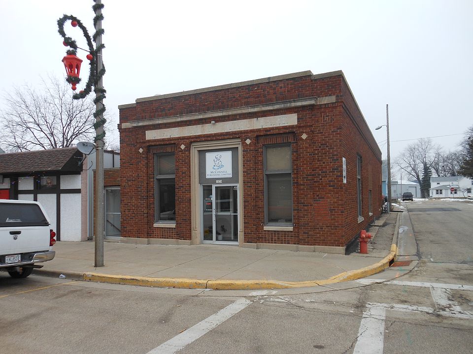 1st image of 1039 Mills St