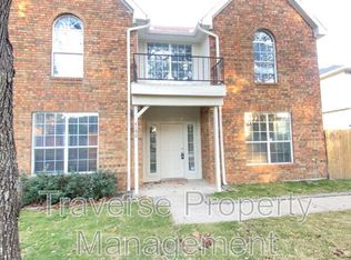 4150 Briar Hill Dr, Grand Prairie, TX 75052