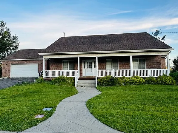 370 S State St, Morgan, UT 84050