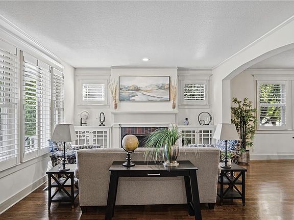 4th image of 7924 N Ditzler Ave