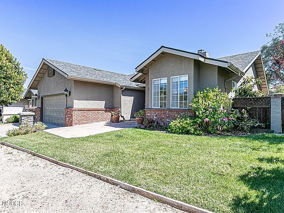 3rd image of 785 Bracken Ln