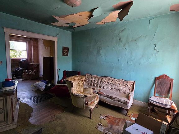 5th image of 2516 E Chase St