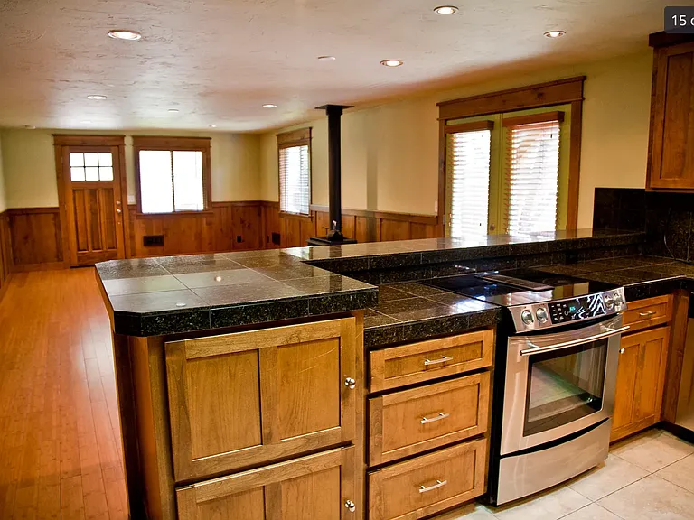 1306 NW Fresno Ave — Photo 5