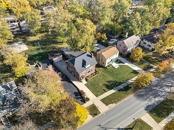 4th image of 10015 S Longwood Dr