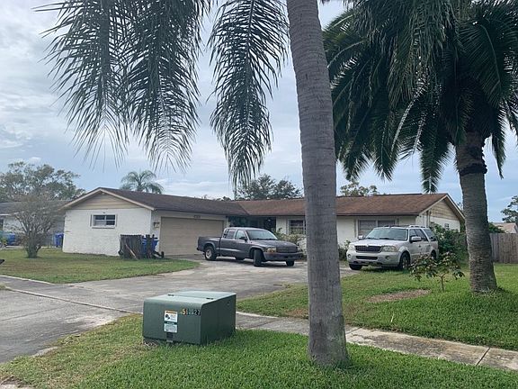 2nd image of 7504 Meadow Dr