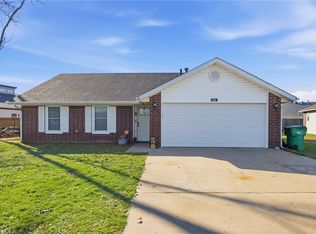 669 Sarah Pl, Centerton, AR 72719