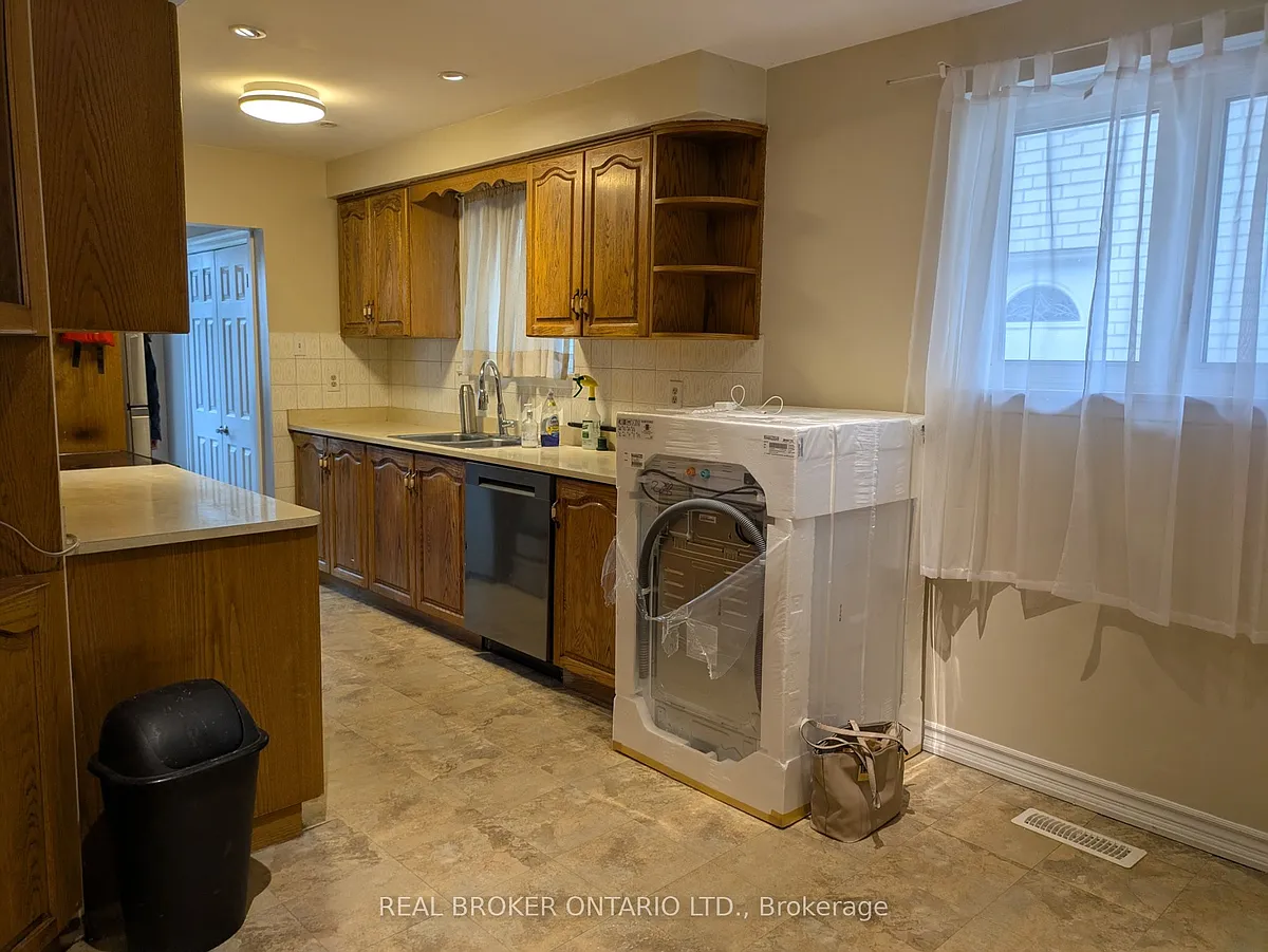 Building Photo - 3364 Cedar Creek Dr