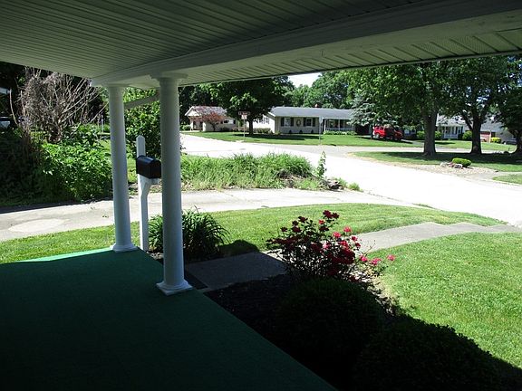 4th image of 125 Ruby Rd